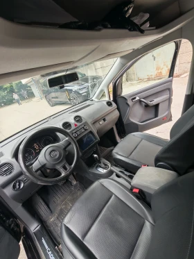 VW Caddy 5места, снимка 4