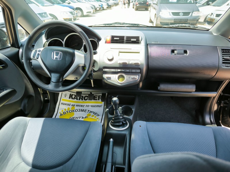 Honda Jazz 1.4I, снимка 9 - Автомобили и джипове - 46186153