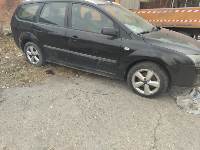 Ford Focus 1.6, снимка 6 - Автомобили и джипове - 48143261