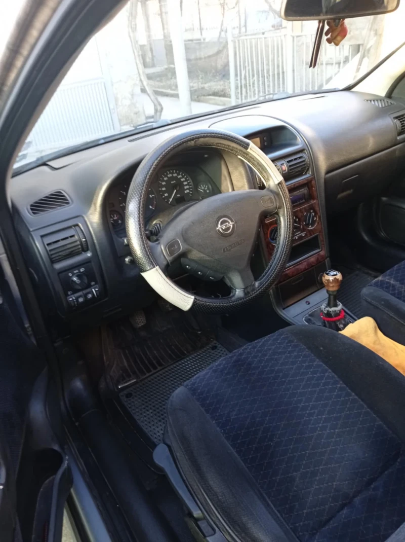 Opel Astra, снимка 2 - Автомобили и джипове - 48495763