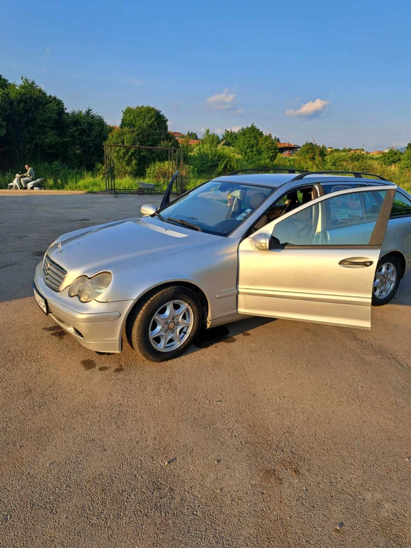 Mercedes-Benz 220, снимка 1 - Автомобили и джипове - 49112856