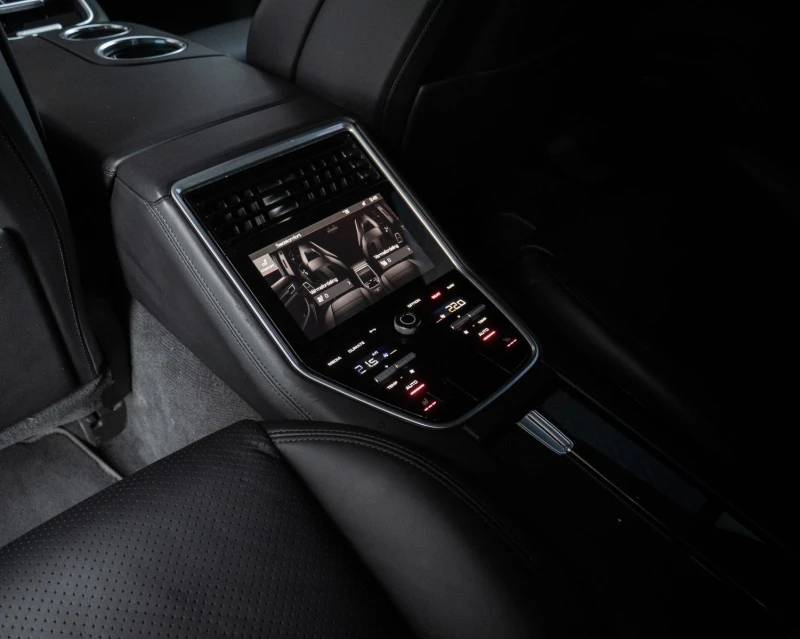 Porsche Panamera TURBO/549HP/BOSE/SOFT-CLOSE/CAM/NAVI/390v, снимка 14 - Автомобили и джипове - 50221215