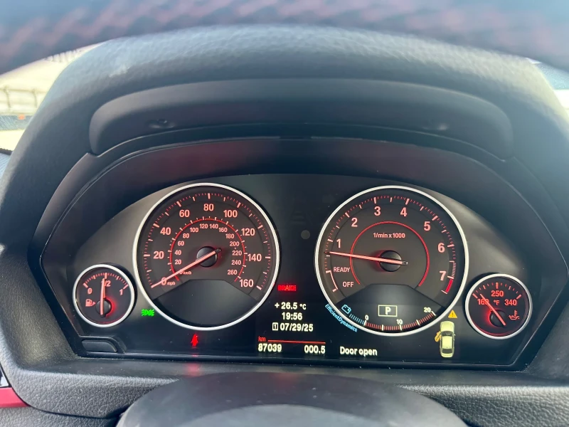 BMW 335 * Xdrive* Sport* KEYLESS* РЕАЛНИ 87000KM* ОБСЛУЖЕН, снимка 6 - Автомобили и джипове - 52582551