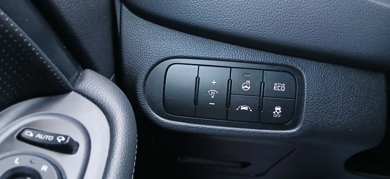 Kia Carens 1.7 CRDi Active 7 МЕСТНА, снимка 15 - Автомобили и джипове - 52206602