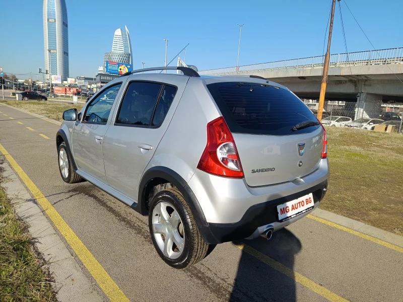 Dacia Sandero 1.6i газ/бензин, снимка 6 - Автомобили и джипове - 52733799