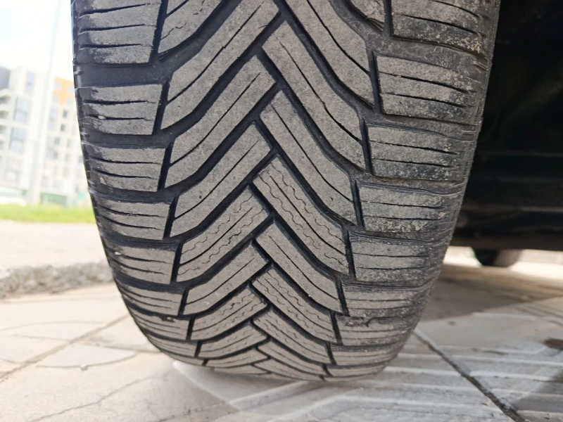 Toyota Corolla verso 2.2 D-4D 136 k., снимка 17 - Автомобили и джипове - 53099784