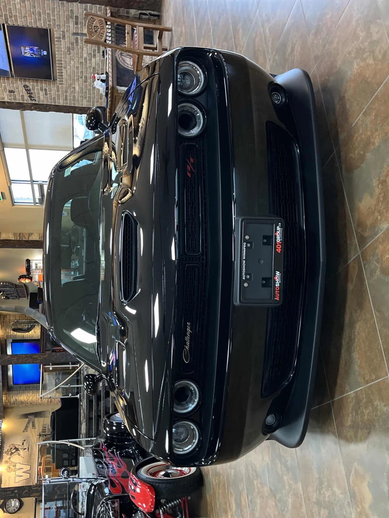 Dodge Challenger 6.4L 8cyl Rear Wheel Drive, снимка 2 - Автомобили и джипове - 53540784