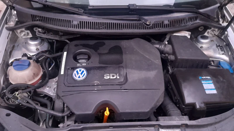 VW Polo 1, 9 SDI 64кс, снимка 14 - Автомобили и джипове - 53587568