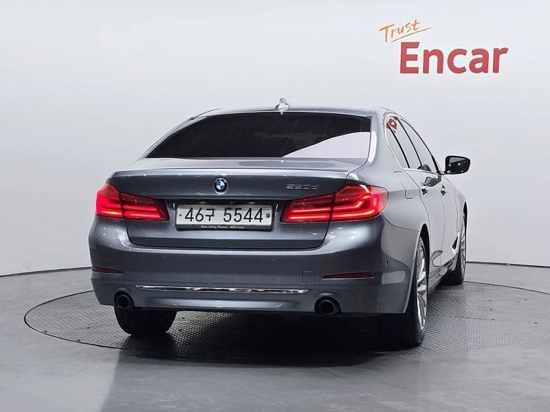 BMW 520 520d Luxury Special Edition| 190к.с.| ВКЛ.ТЕХНОТЕС, снимка 3 - Автомобили и джипове - 55441252