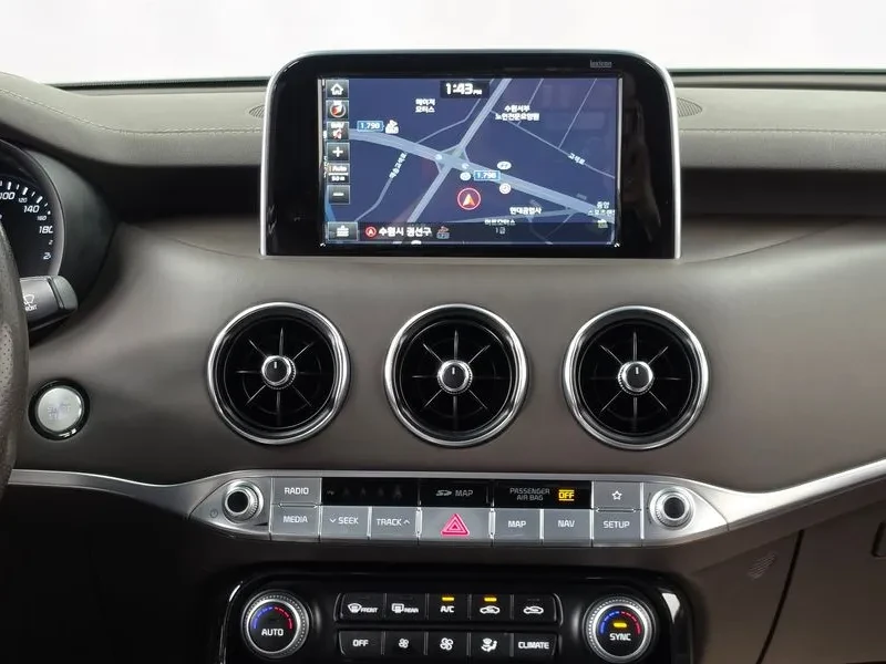 Kia Stinger 3.3 Turbo Awd Gt, снимка 14 - Автомобили и джипове - 56677786