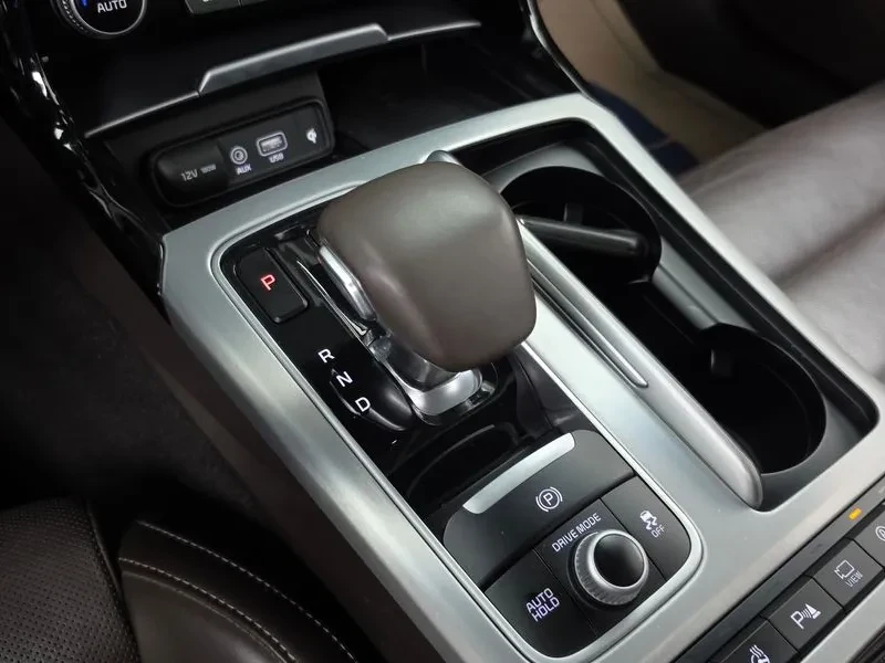 Kia Stinger 3.3 Turbo Awd Gt, снимка 9 - Автомобили и джипове - 56677786