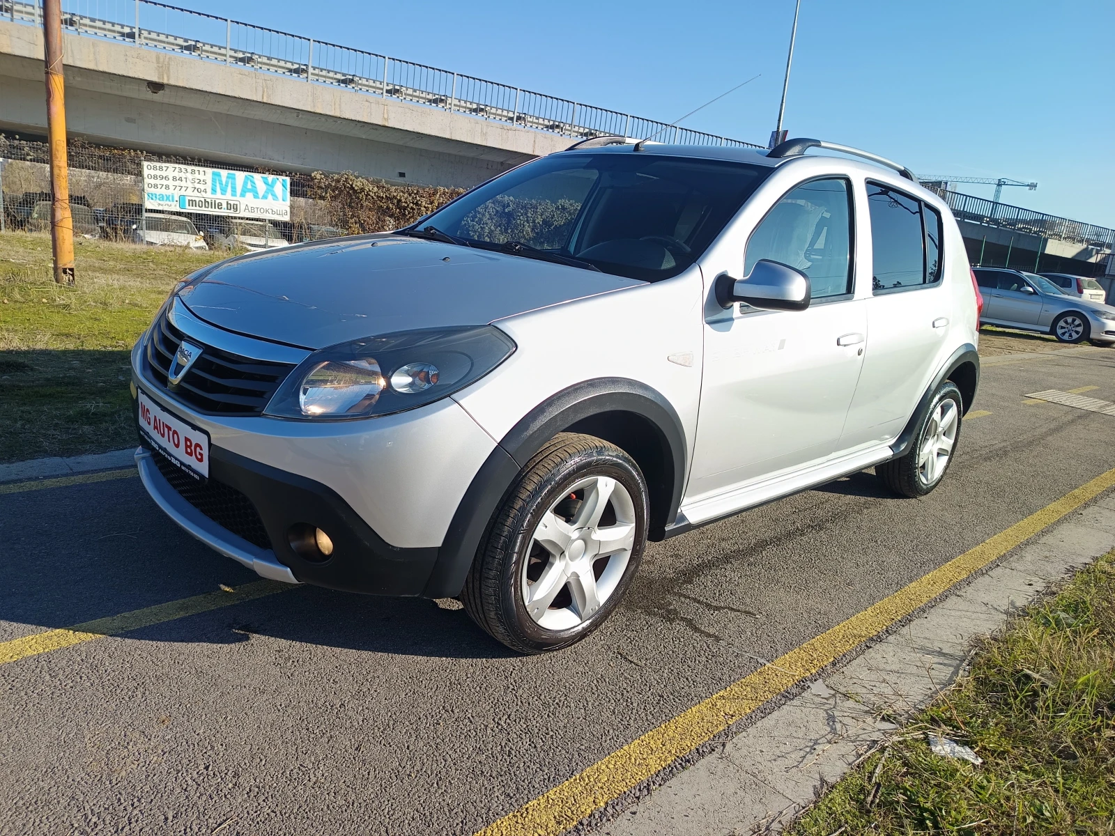 Dacia Sandero 1.6i газ/бензин, снимка 1