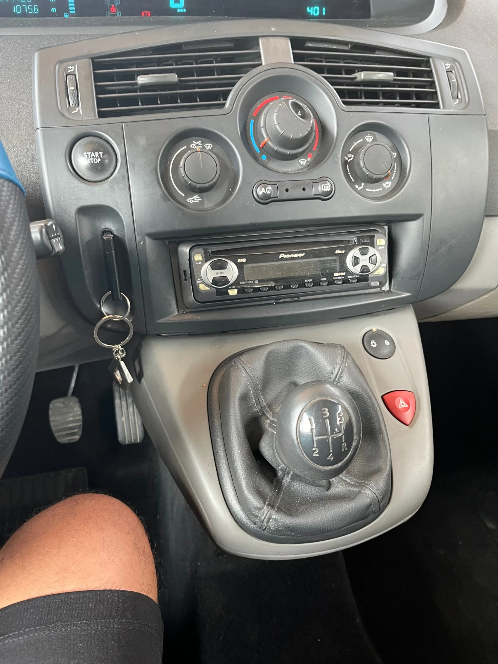 Renault Scenic  - изображение 6