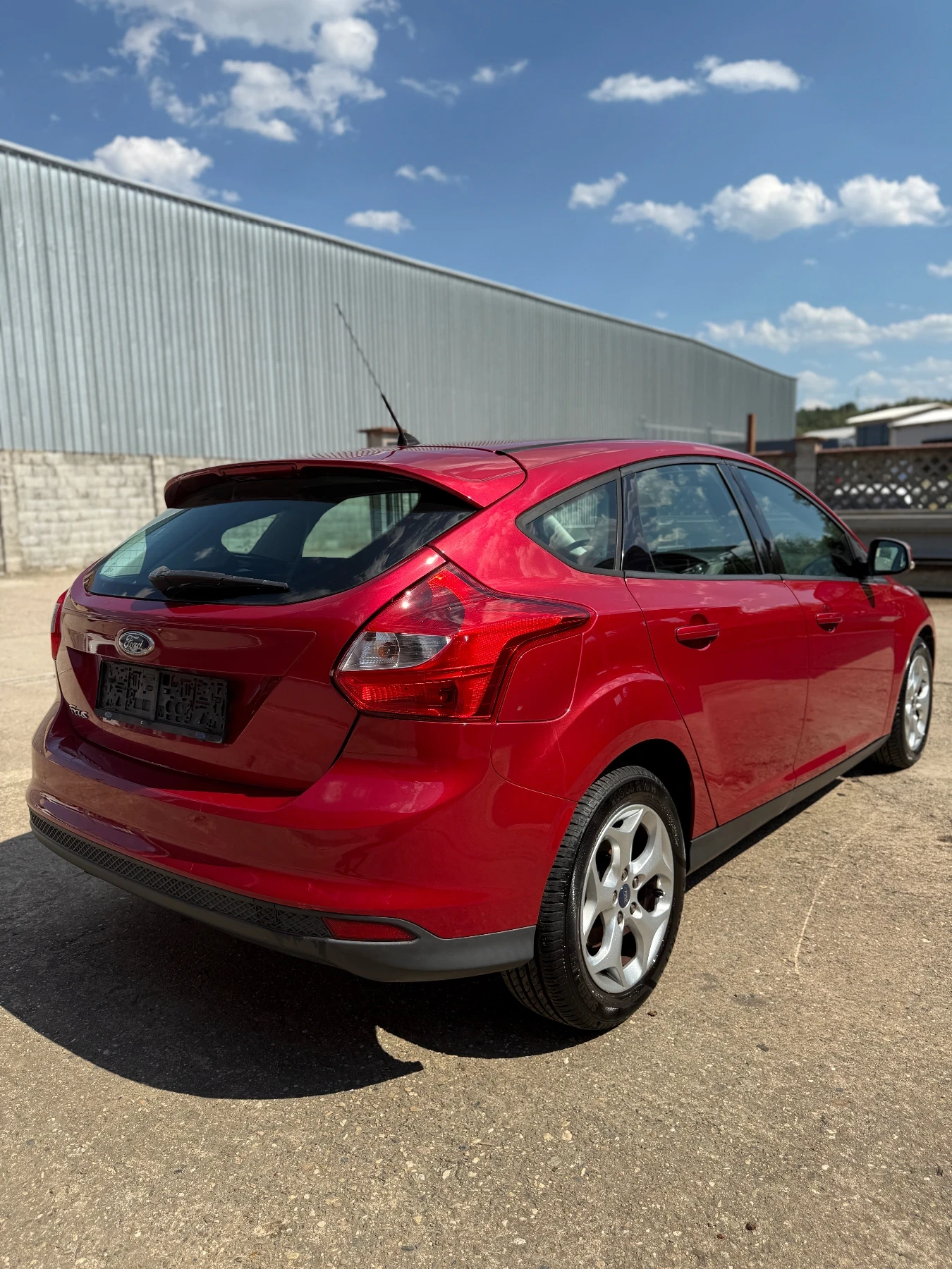 Ford Focus 1.6i - изображение 5
