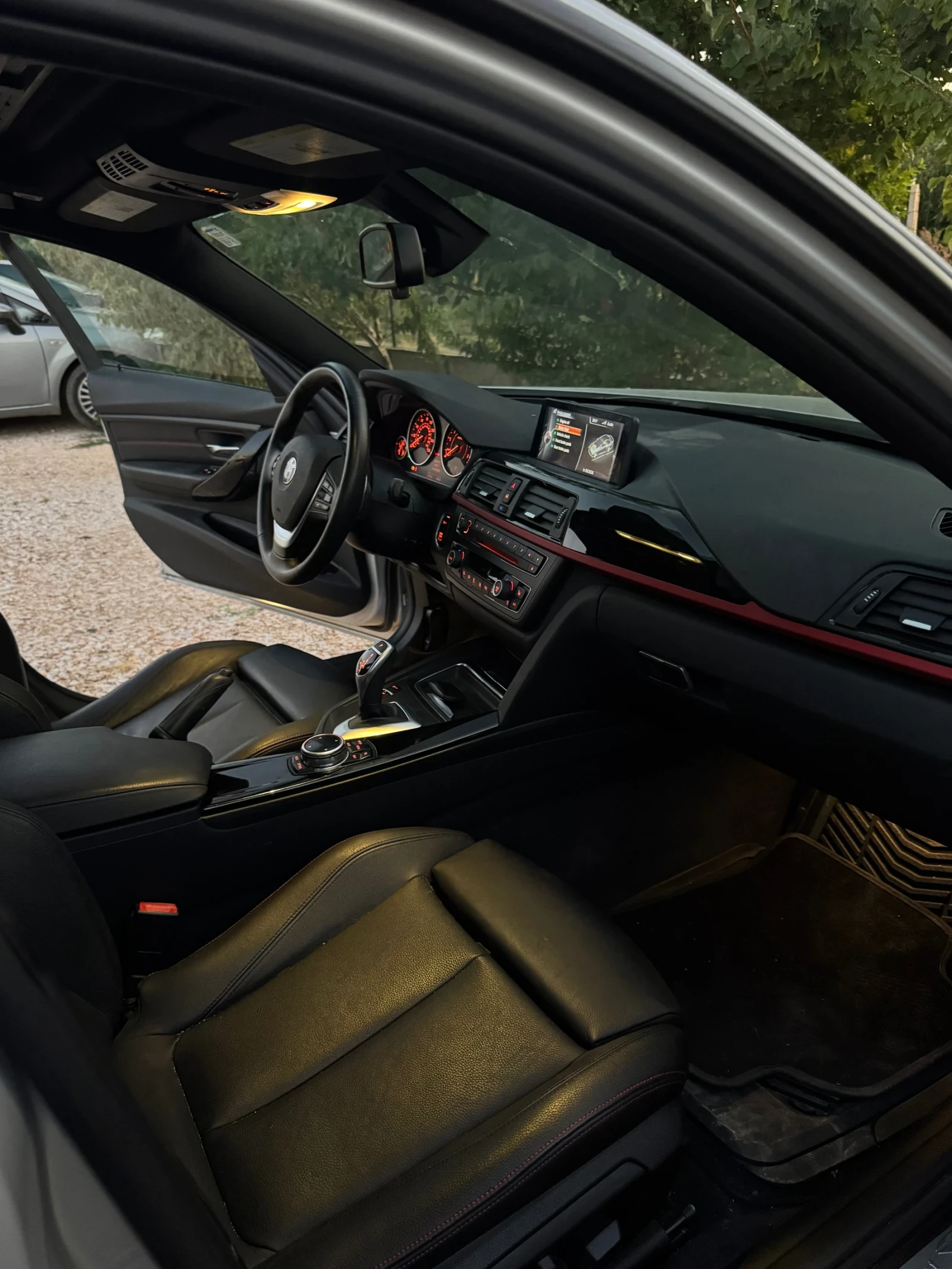 BMW 335 * Xdrive* Sport* KEYLESS* РЕАЛНИ 87000KM* ОБСЛУЖЕН - изображение 9