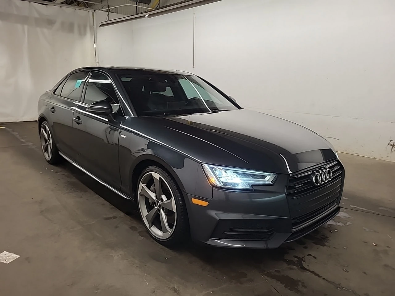 Audi A4 * АВТО КРЕДИТ* ЦЕНА ДО БГ * Сервизна история *  - изображение 2