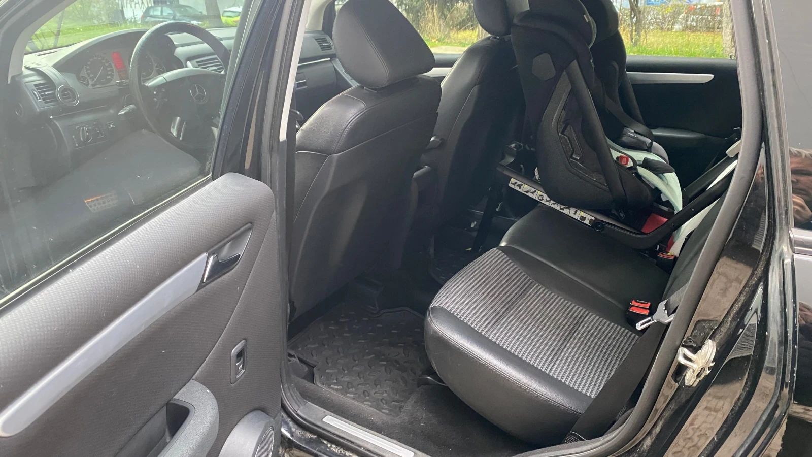 Mercedes-Benz B 200  - изображение 7