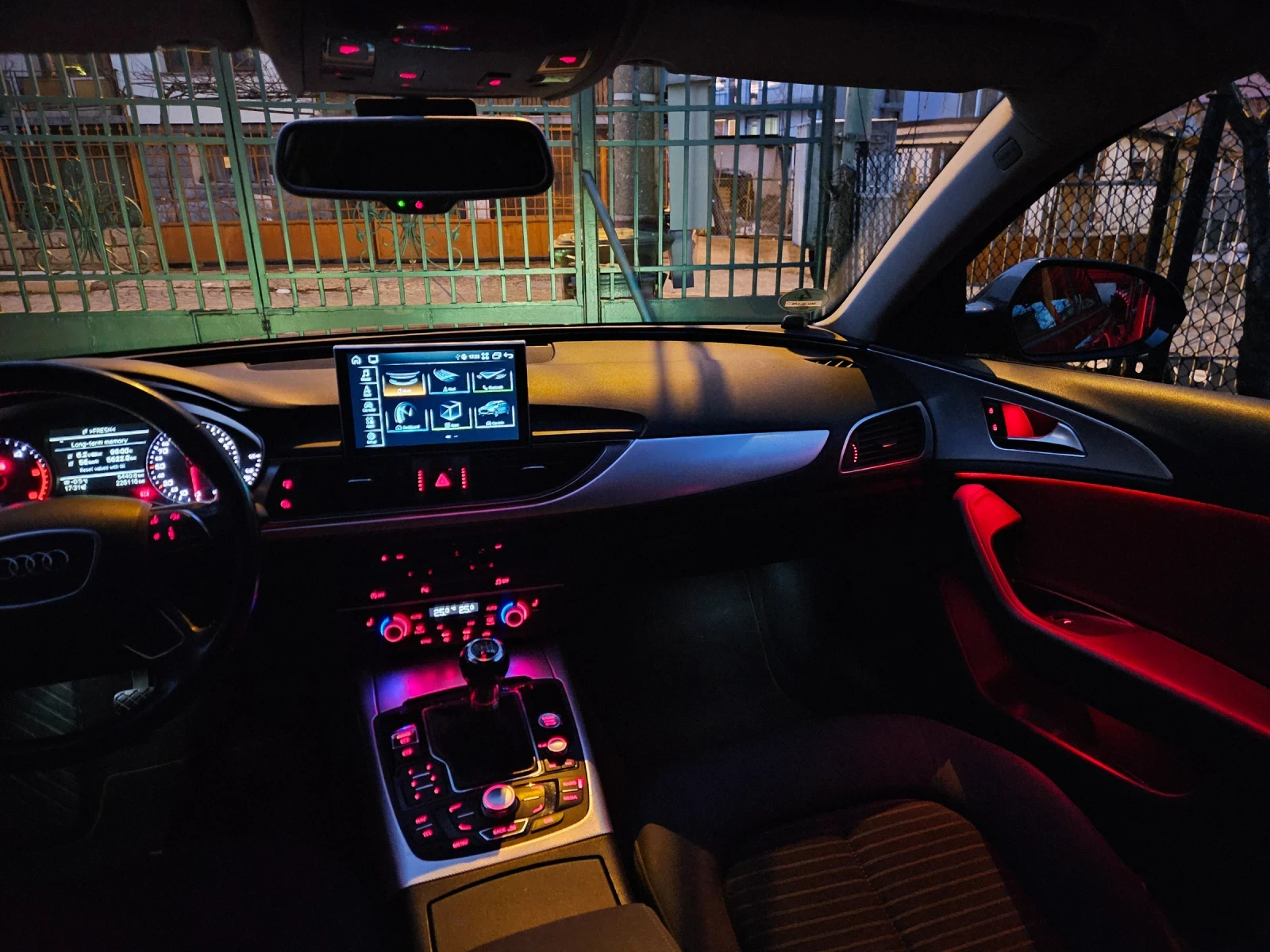 Audi A6, снимка 13 - Автомобили и джипове - 52941050