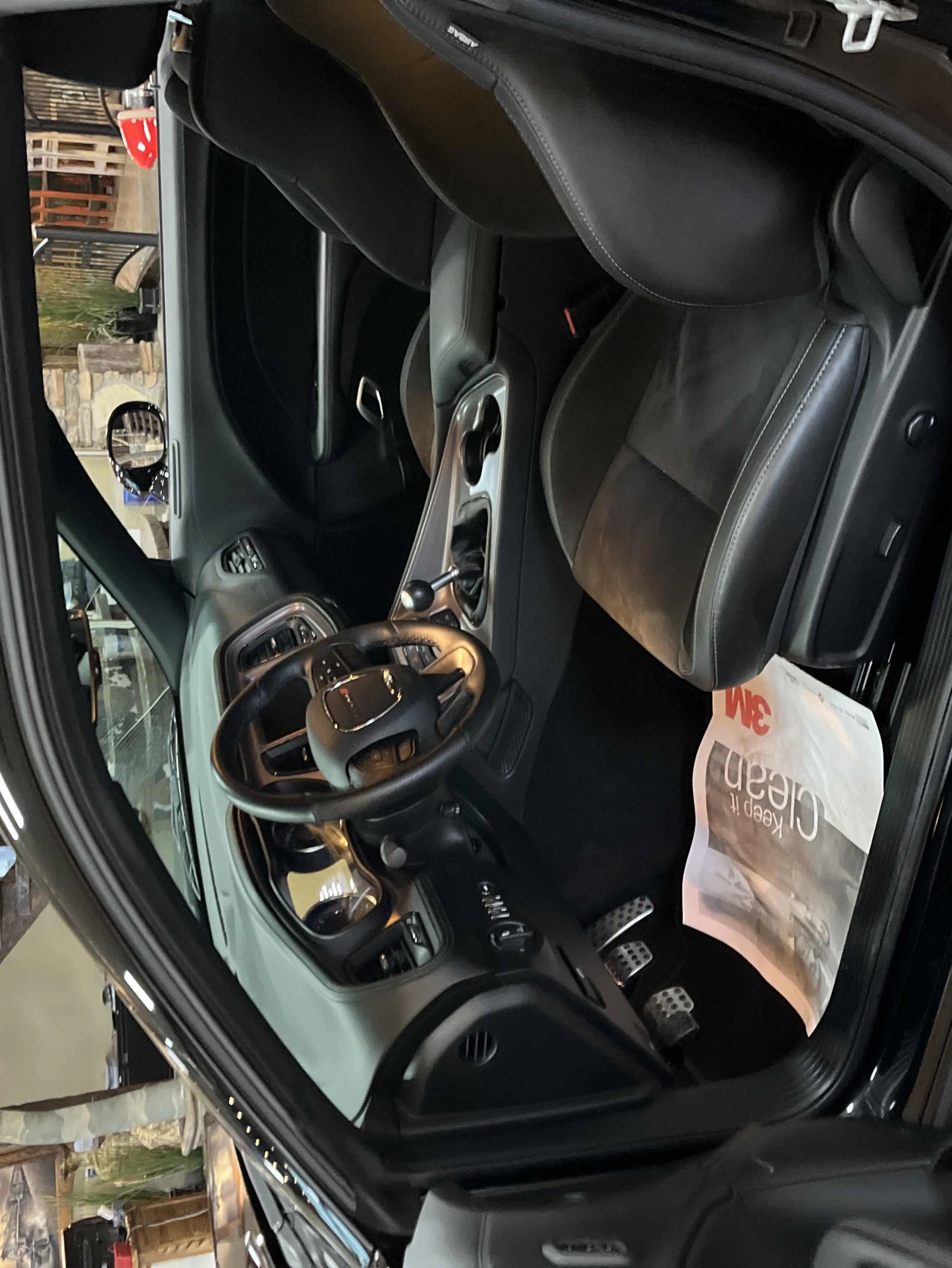 Dodge Challenger 6.4L 8cyl Rear Wheel Drive - изображение 9