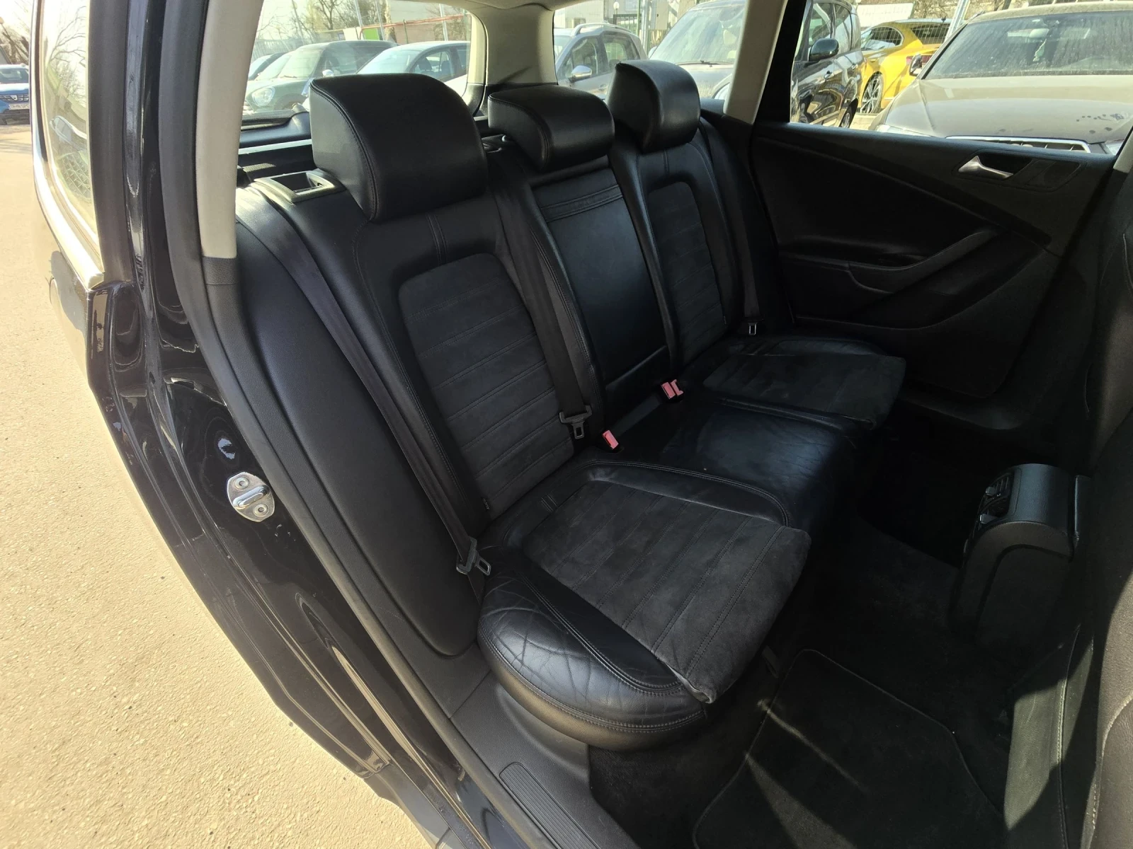 VW Passat 2.0TDI 140к.с Business , снимка 14 - Автомобили и джипове - 53885869
