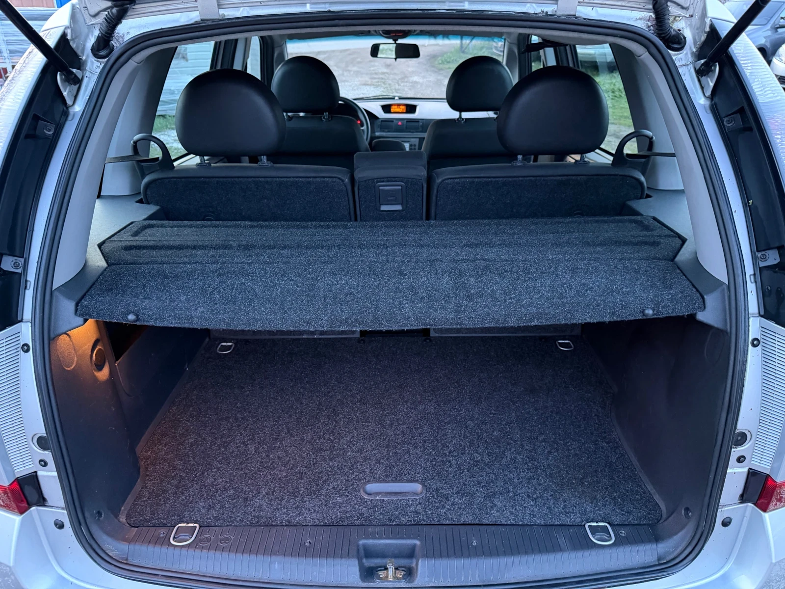 Opel Meriva 1.7 CDTI / FACELIFT / KLIMA, снимка 15 - Автомобили и джипове - 53978265