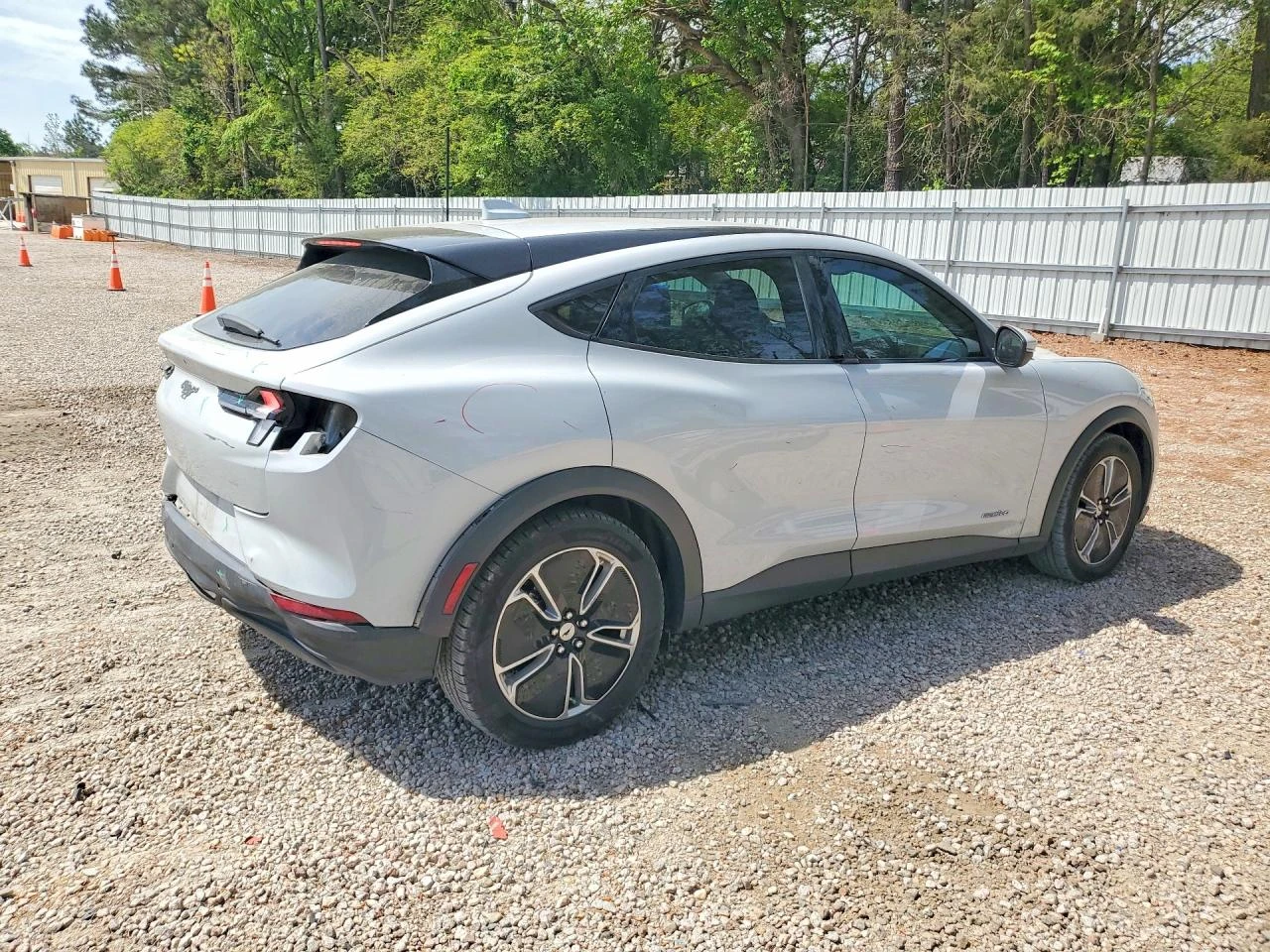 Ford Mustang Mach-E Select RWD, снимка 3 - Автомобили и джипове - 54599561
