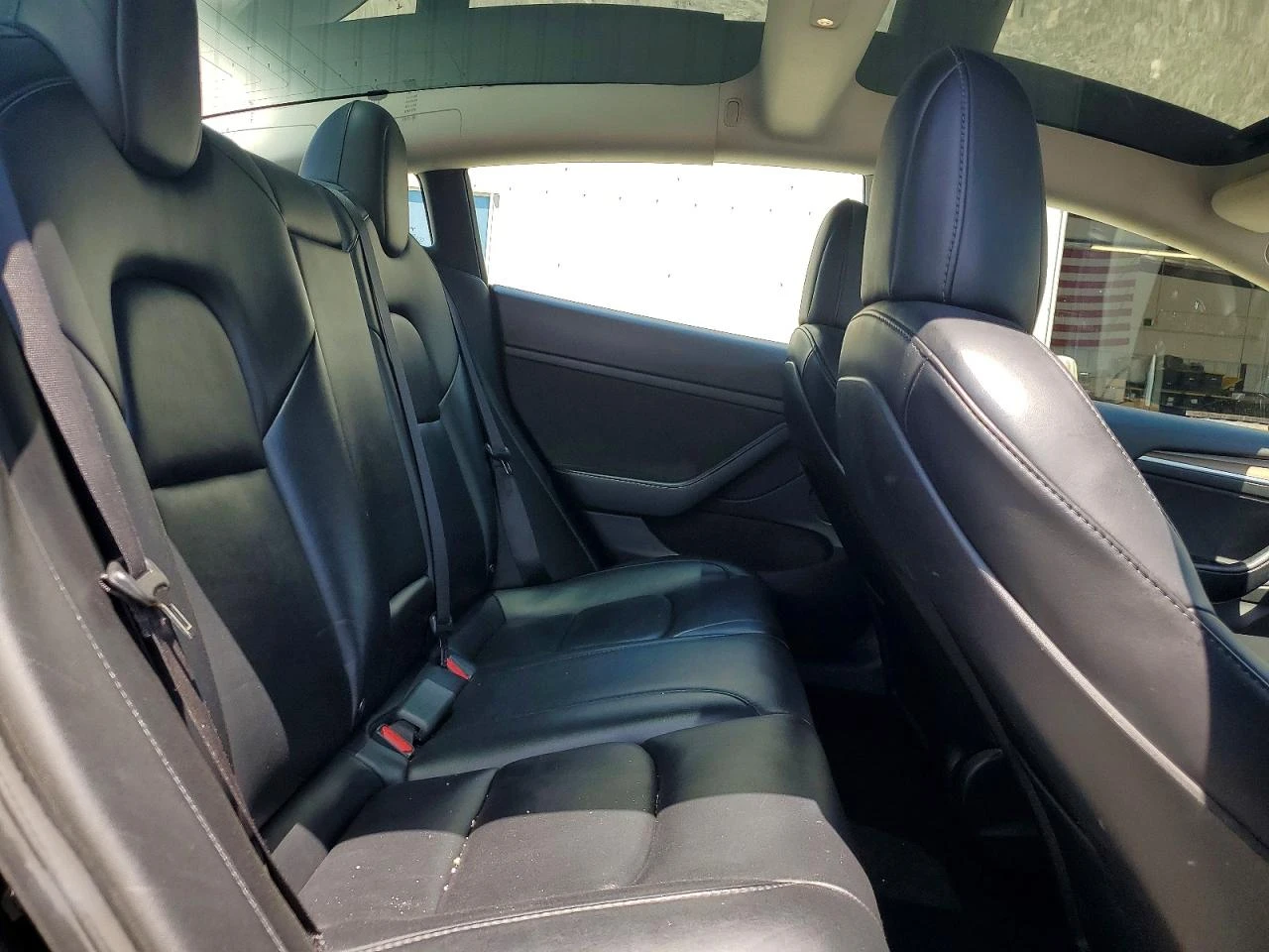 Tesla Model 3, снимка 10 - Автомобили и джипове - 54623998
