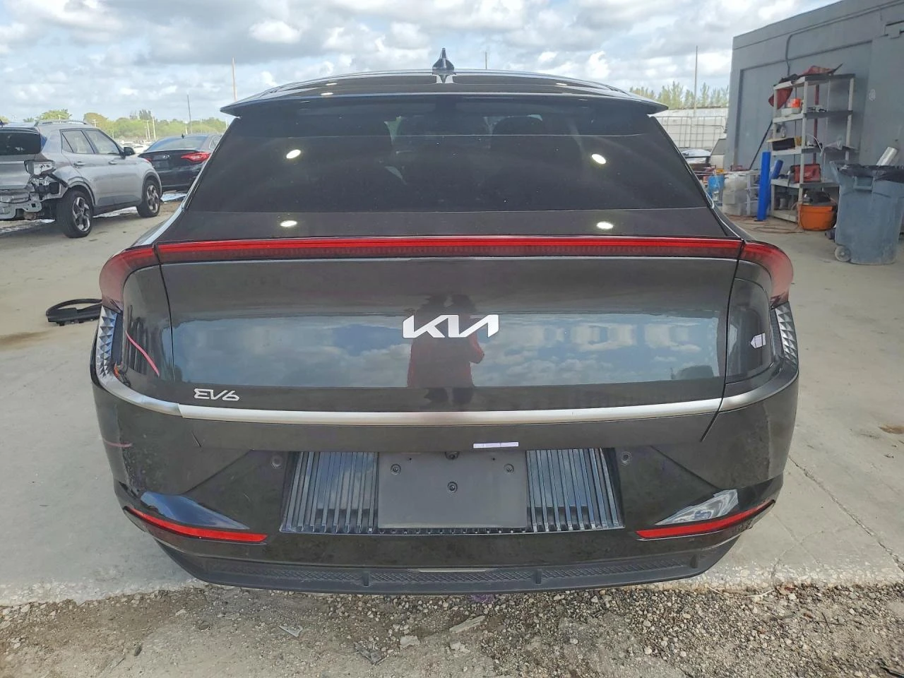 Kia EV6 0.0l Wind, снимка 6 - Автомобили и джипове - 54655409