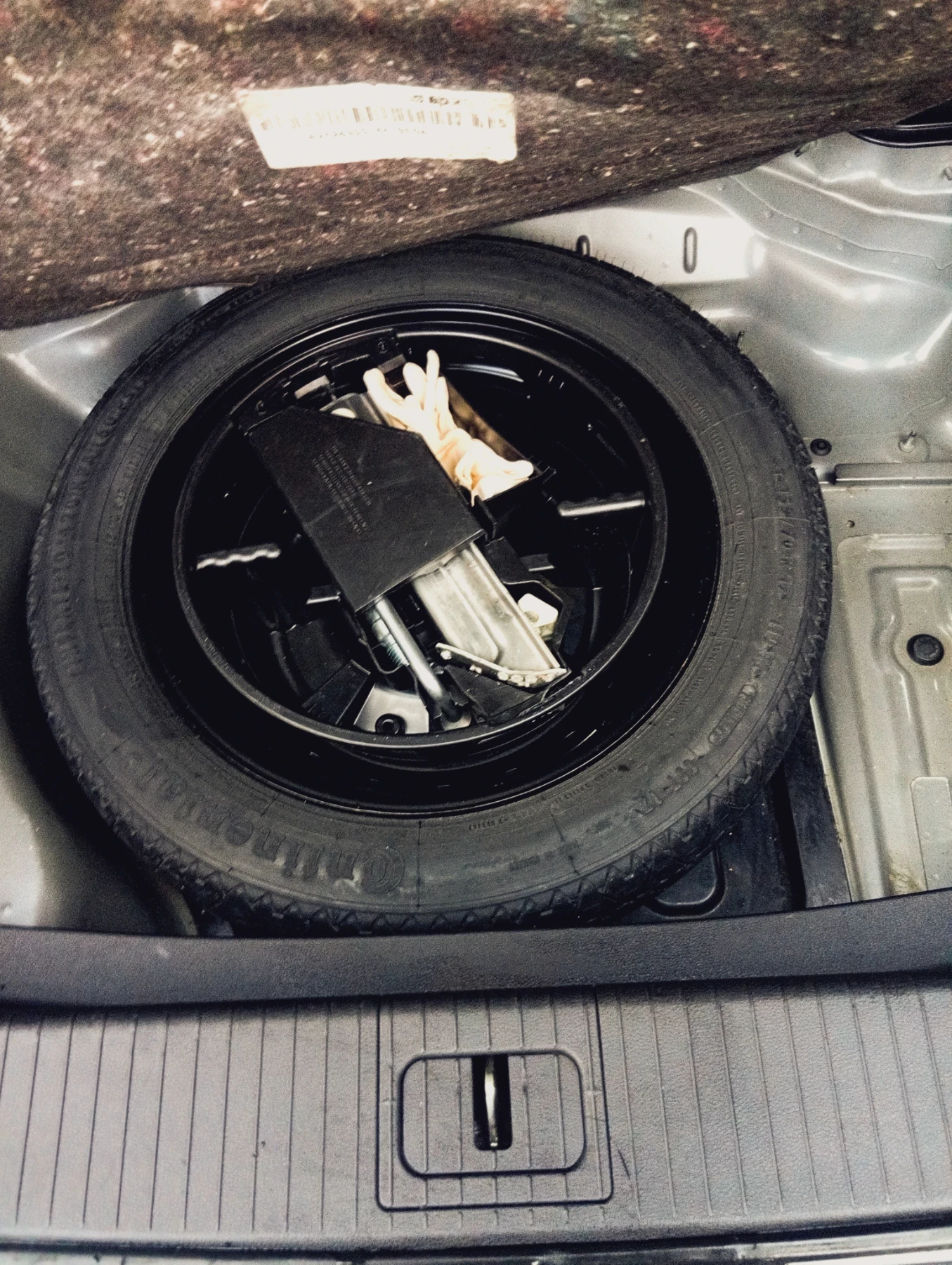 Mercedes-Benz E 220, снимка 10 - Автомобили и джипове - 54704466