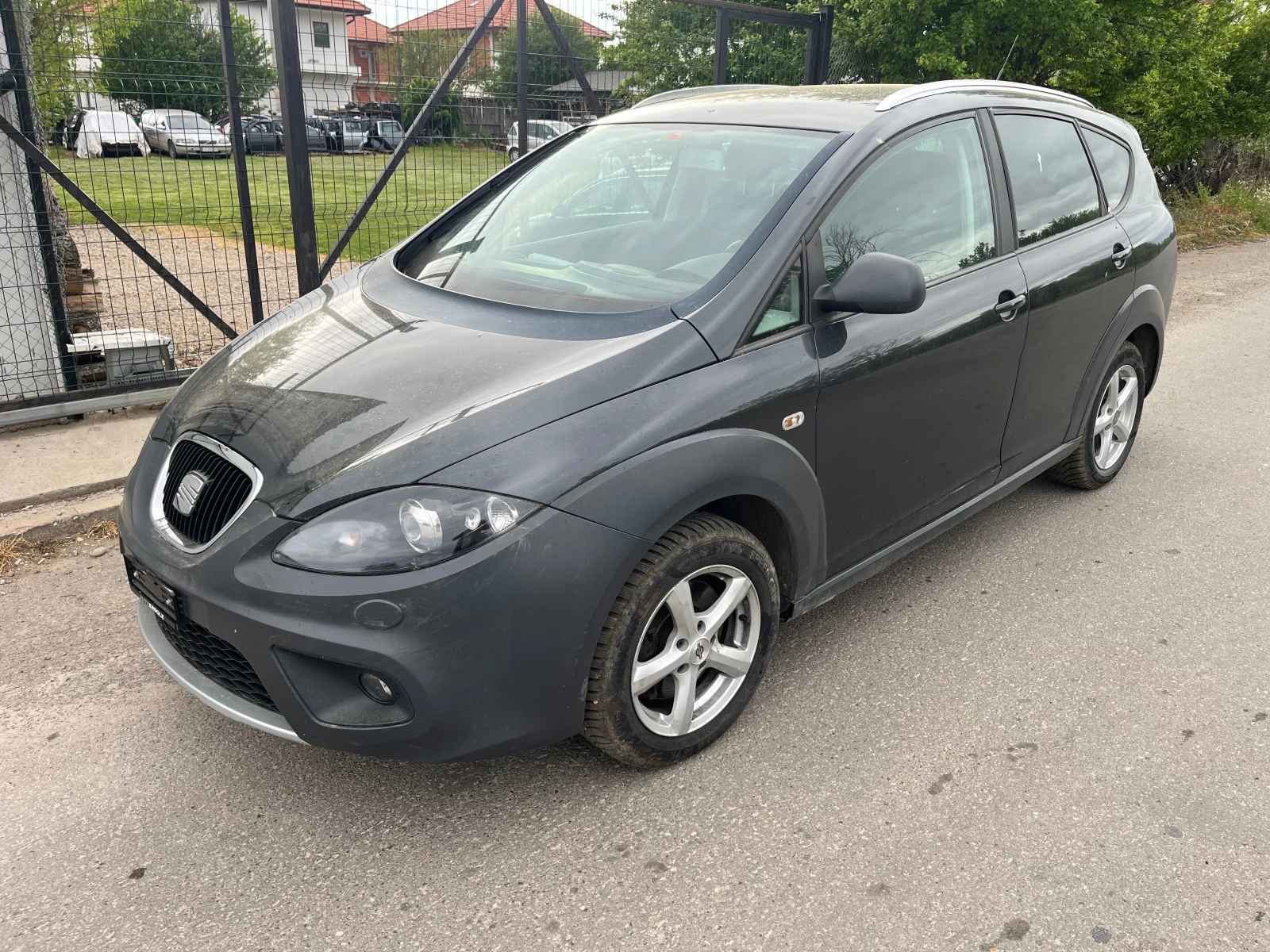 Seat Altea XL Freetrack 2.0TDI 4x4, снимка 2 - Автомобили и джипове - 54847018