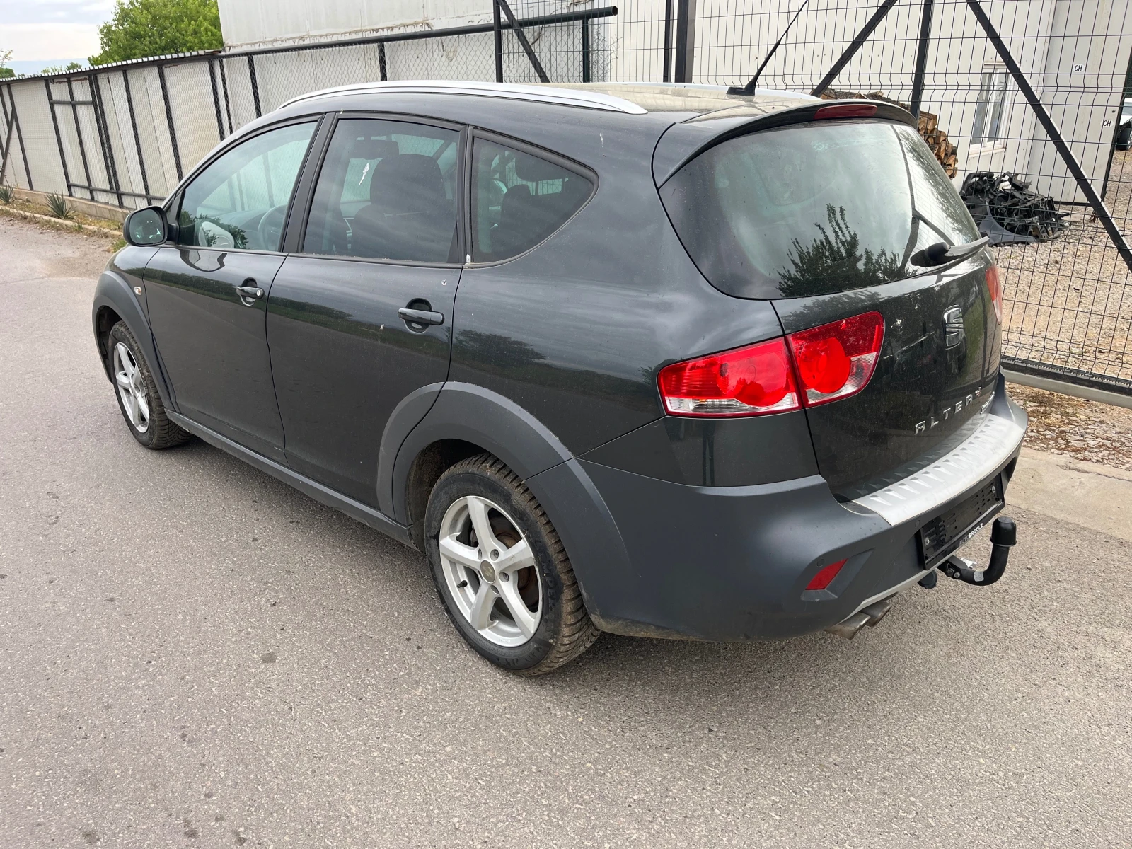 Seat Altea XL Freetrack 2.0TDI 4x4, снимка 6 - Автомобили и джипове - 54847018