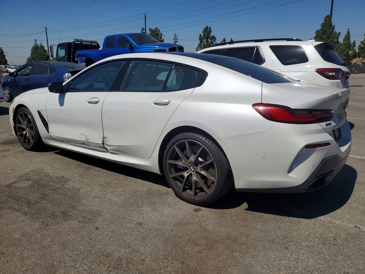 BMW 850 M850* XDRIVE* DISTRONIC* ПОДГРЕВ* ОБДУХВАНЕ* 360* , снимка 4 - Автомобили и джипове - 55277677