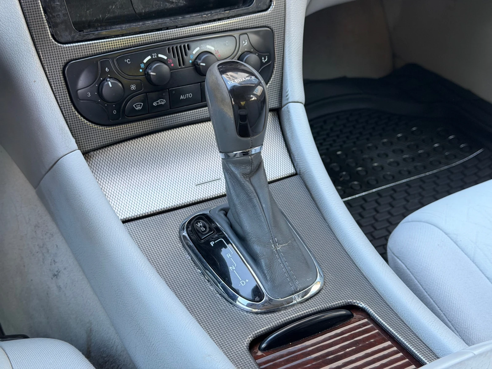 Mercedes-Benz C 220 CDI / АВТОМАТ, снимка 14 - Автомобили и джипове - 55311018