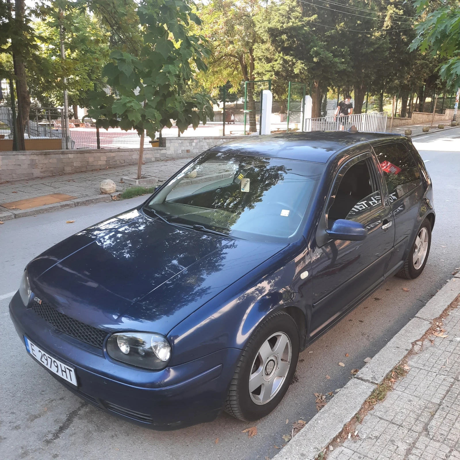 VW Golf 1.6 105, снимка 3 - Автомобили и джипове - 55473416