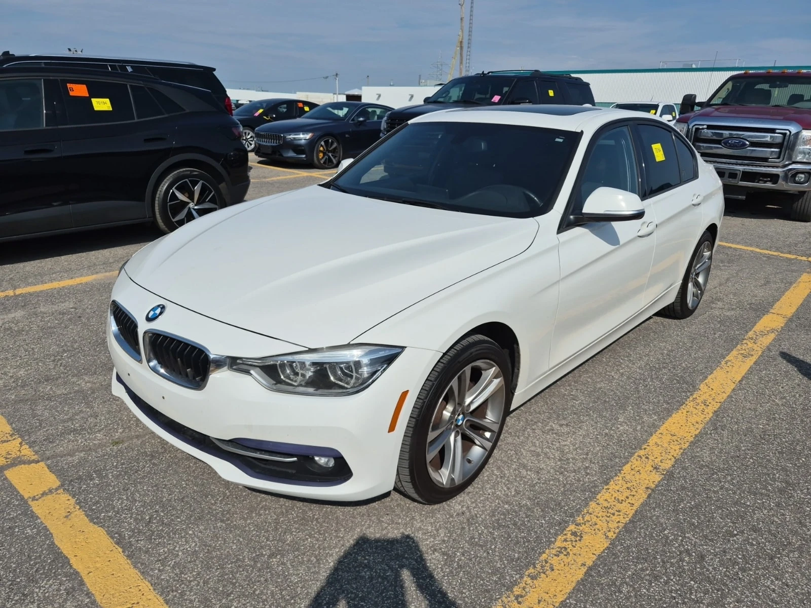 BMW 330 * xDrive * LED фарове * CARFAX * 