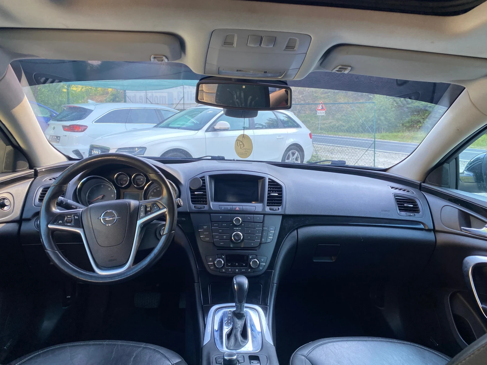 Opel Insignia 2.0CDTI, снимка 9 - Автомобили и джипове - 56118280