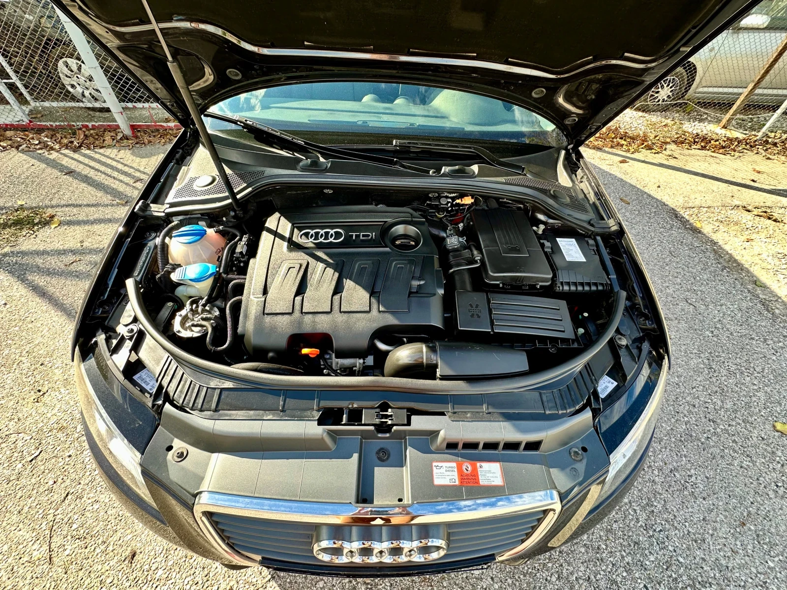 Audi A3 1.6 TDI, снимка 16 - Автомобили и джипове - 56555973