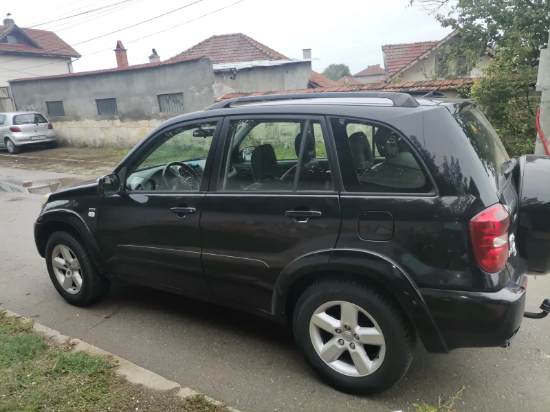 Toyota Rav4, снимка 2 - Автомобили и джипове - 47553052