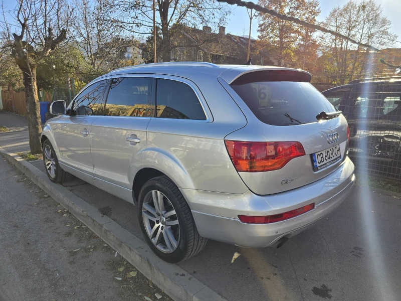 Audi Q7 3.0TDI/СМЕНЕНИ ВЕРИГИ, снимка 5 - Автомобили и джипове - 48012581