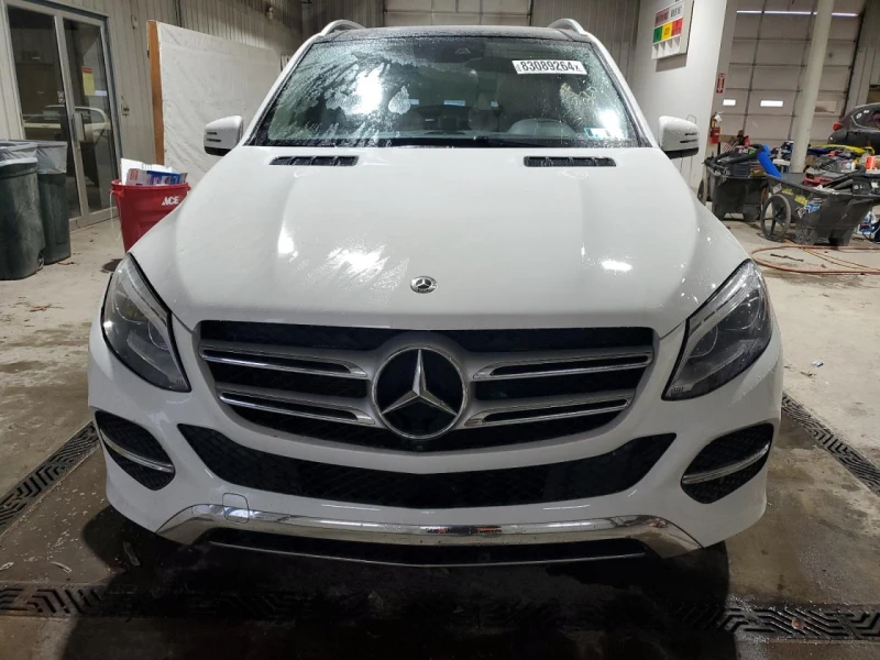 Mercedes-Benz GLE 350 4MATIC* HARMAN/KARDON* KEYGO* FULL LED* LANE ASSIS, снимка 2 - Автомобили и джипове - 48680706