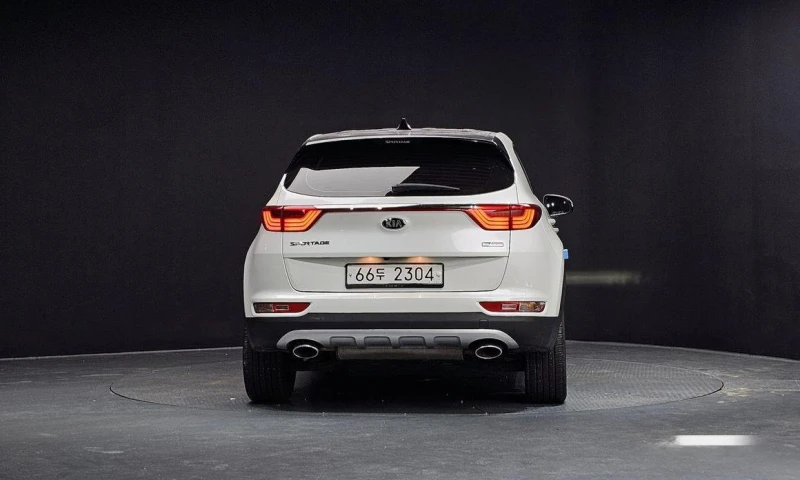 Kia Sportage Diesel 2wd Trendy  * НАЙ-ДОБРА ЦЕНА В БЪЛГАРИЯ* , снимка 4 - Автомобили и джипове - 52035118