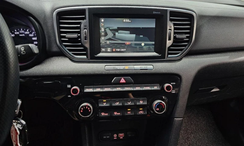 Kia Sportage Diesel 2wd Trendy  * НАЙ-ДОБРА ЦЕНА В БЪЛГАРИЯ* , снимка 14 - Автомобили и джипове - 52035118