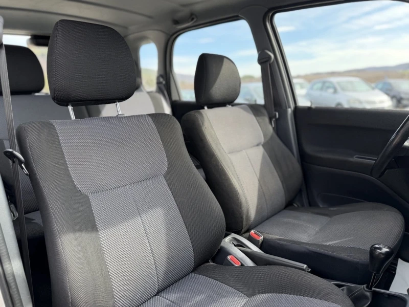 Daihatsu Terios 1.3i 4x4 KLIMA, снимка 14 - Автомобили и джипове - 53573840