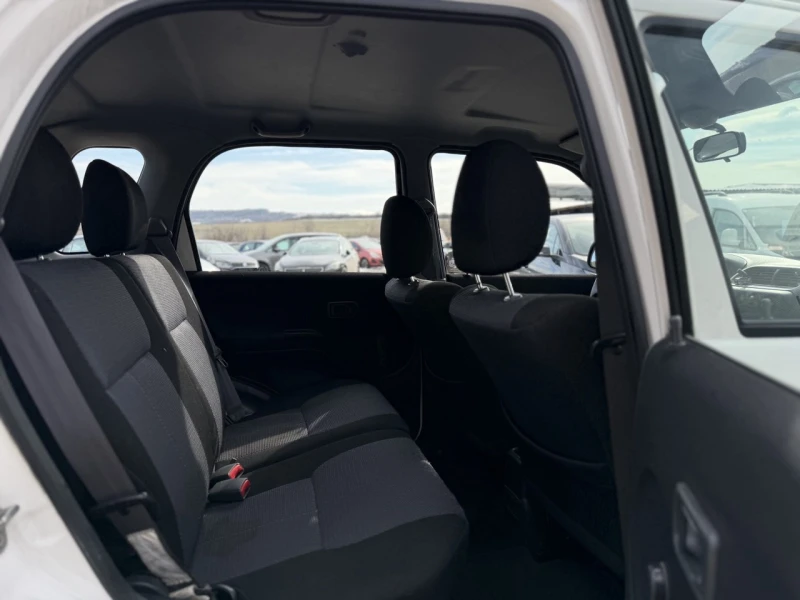 Daihatsu Terios 1.3i 4x4 KLIMA, снимка 12 - Автомобили и джипове - 53573840