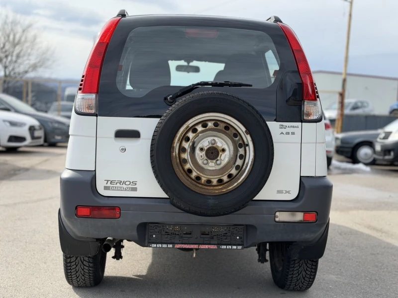 Daihatsu Terios 1.3i 4x4 KLIMA, снимка 5 - Автомобили и джипове - 53573840