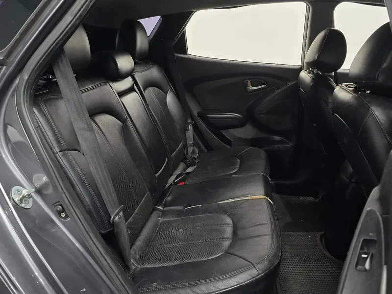 Hyundai Tucson  Ix Diesel 2Wd Lx20 Luxury, снимка 11 - Автомобили и джипове - 55898485