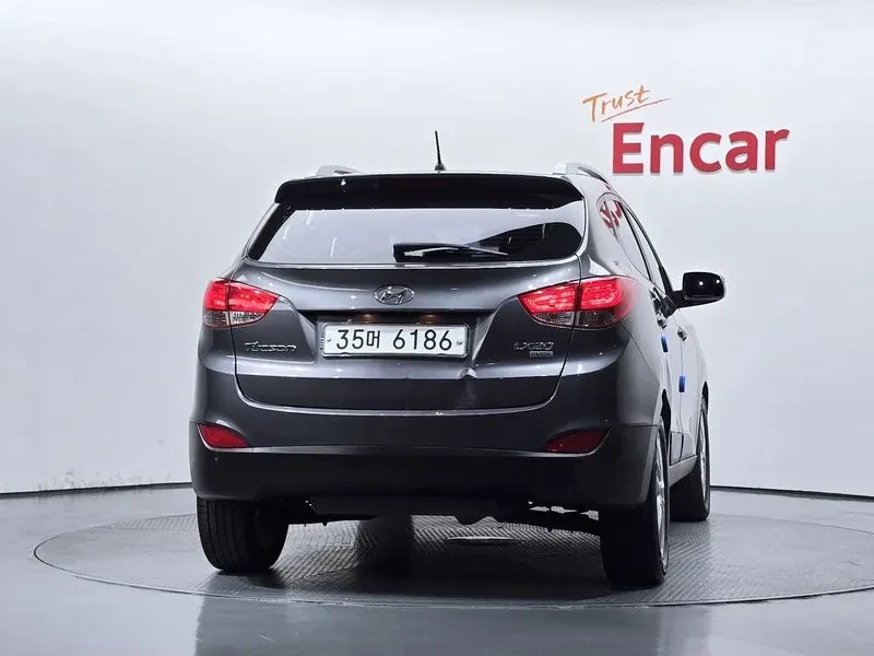 Hyundai Tucson  Ix Diesel 2Wd Lx20 Luxury, снимка 4 - Автомобили и джипове - 55898485