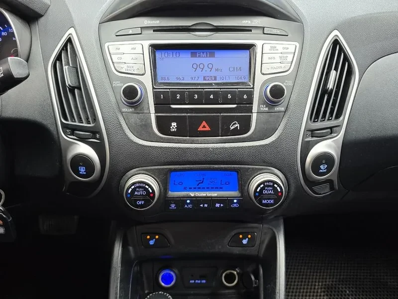 Hyundai Tucson  Ix Diesel 2Wd Lx20 Luxury, снимка 14 - Автомобили и джипове - 55898485