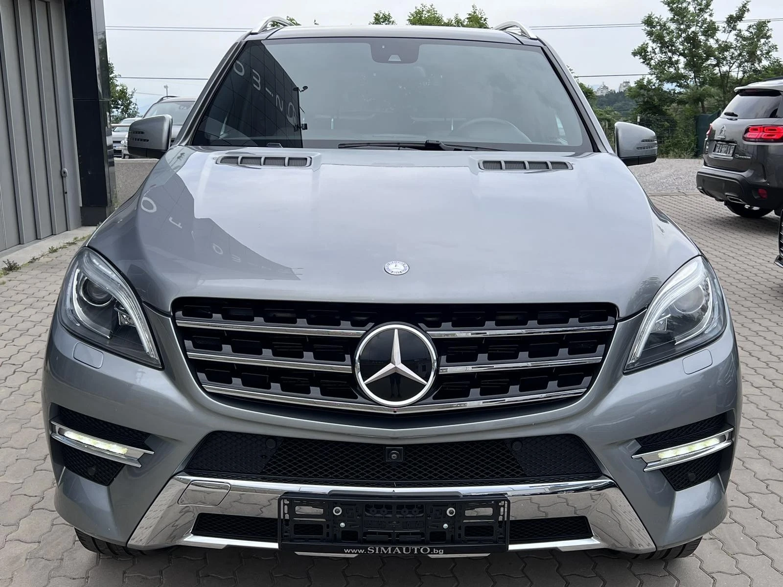 Mercedes-Benz ML 500 AMG, Панорама, Дистроник, Камери360, Обдухванe - изображение 5