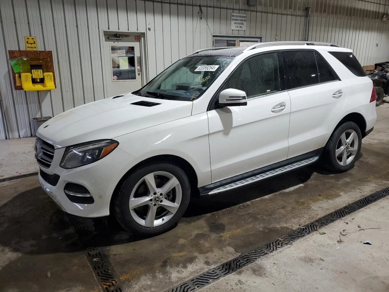 Mercedes-Benz GLE 350 4MATIC* HARMAN/KARDON* KEYGO* FULL LED* LANE ASSIS - [1] 